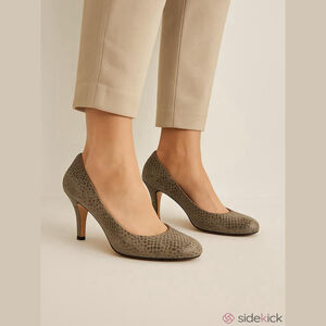 Isola Taupe Snake Print Embossed Leather Almond Toe Heel Pumps Office Size 9